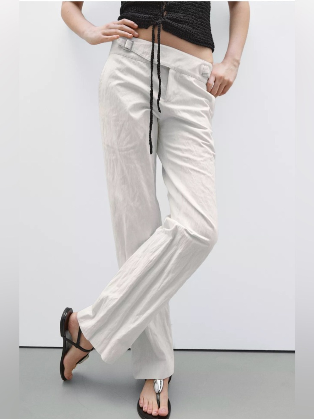 Massimo Dutti Slim Fit Low-Rise Trousers with Buckles in White
